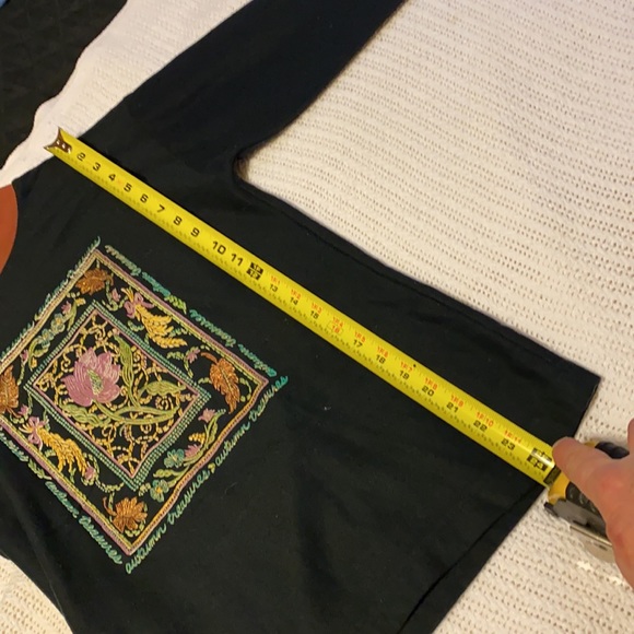 Bobbie Brooks collection black sweater with design size small - Picture 6 of 15